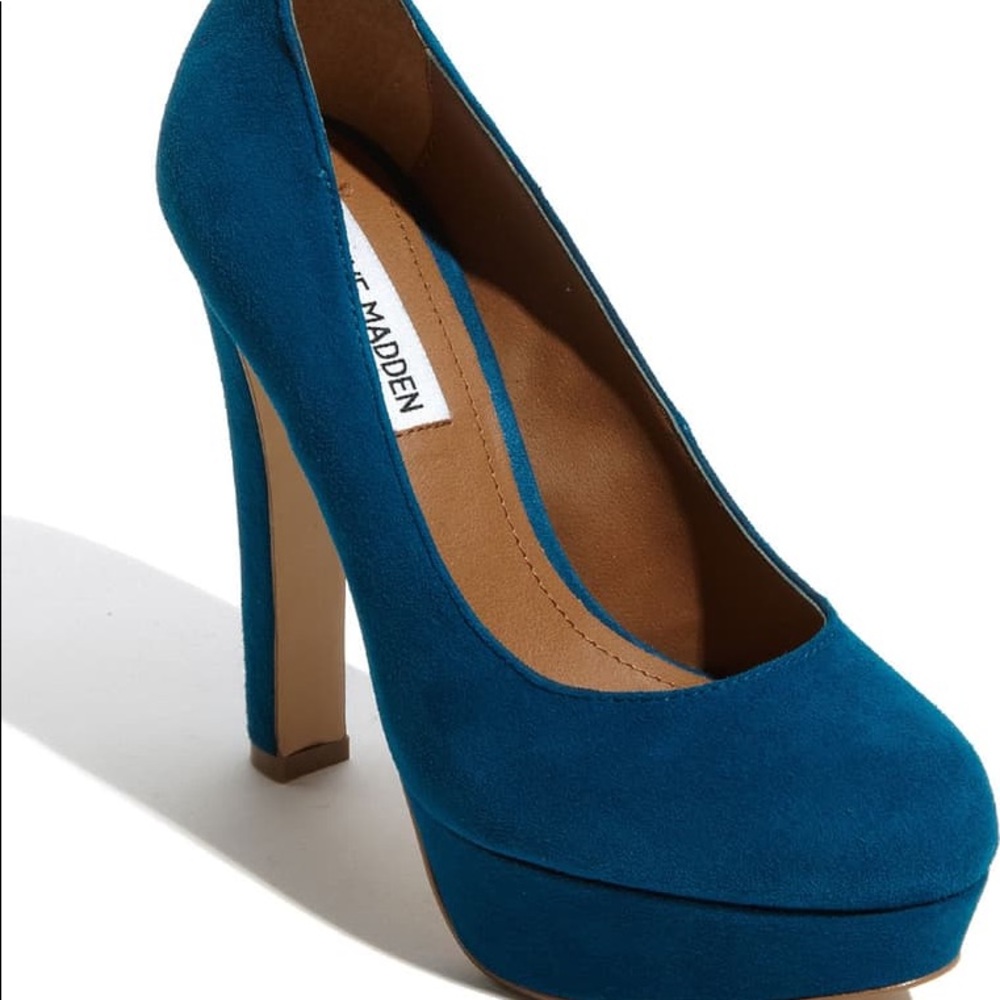Steve Madden BEASST Suede Pump